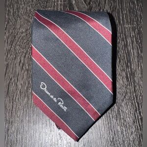 Oscar de la Renta Vintage Charcoal and Burgundy Striped Tie